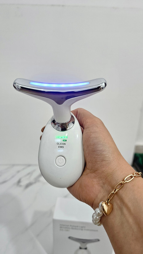 ماساژور حرفه ای صورت و گردن مدل ES1081